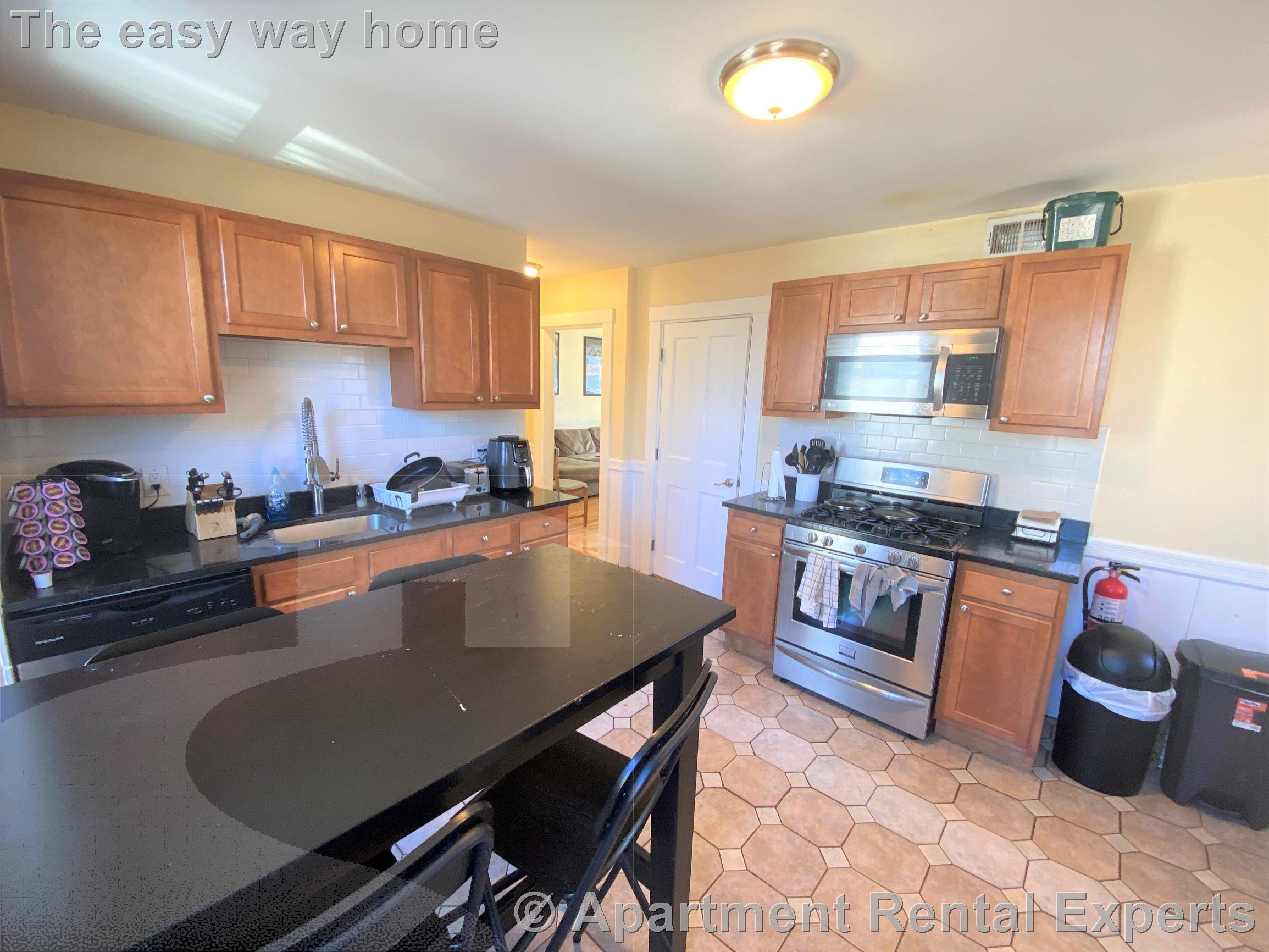 176 Elm St, Porter Square