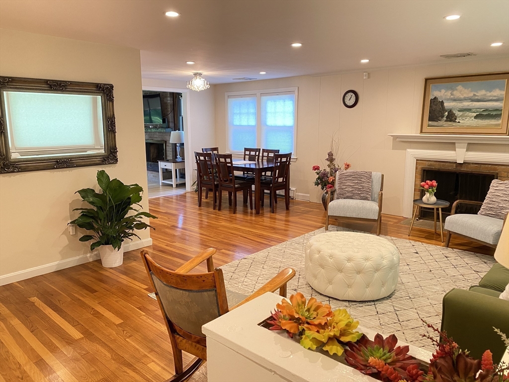 15 Winchester Dr, Lexington