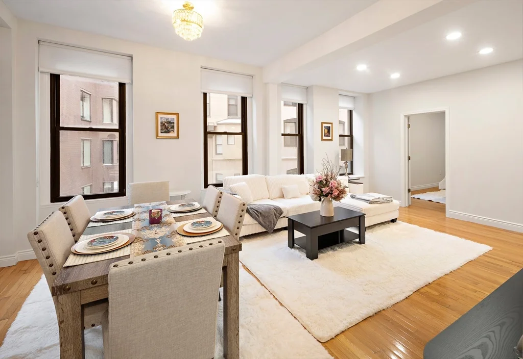4 Charlesgate E, Back Bay