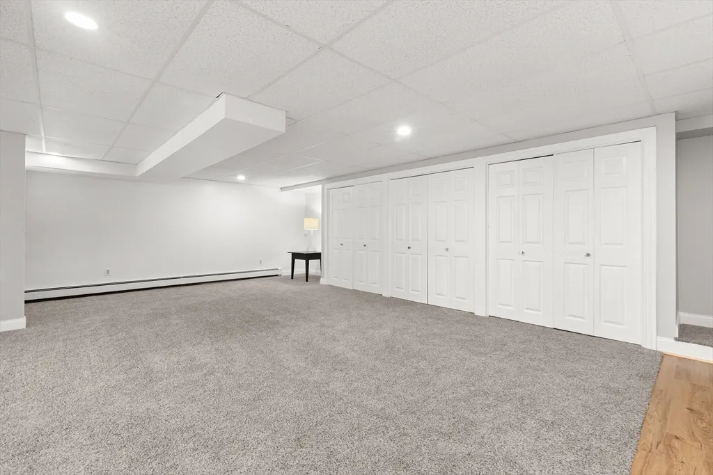 10 Deer Hill Farm Rd, Essex