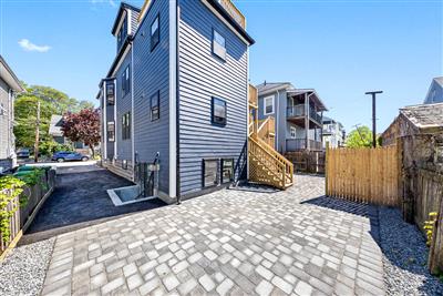 72 Stanley Ave, South Medford