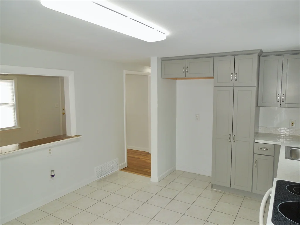 75 Seven Hills Rd, Plymouth