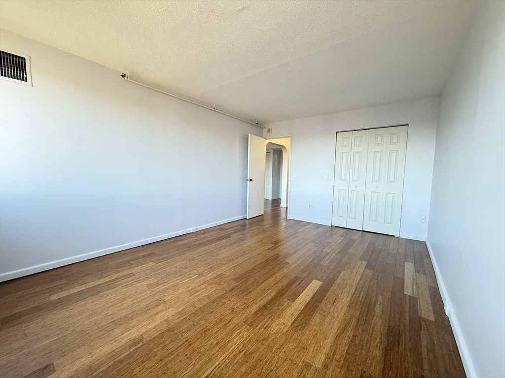 1731 Beacon St, Brookline