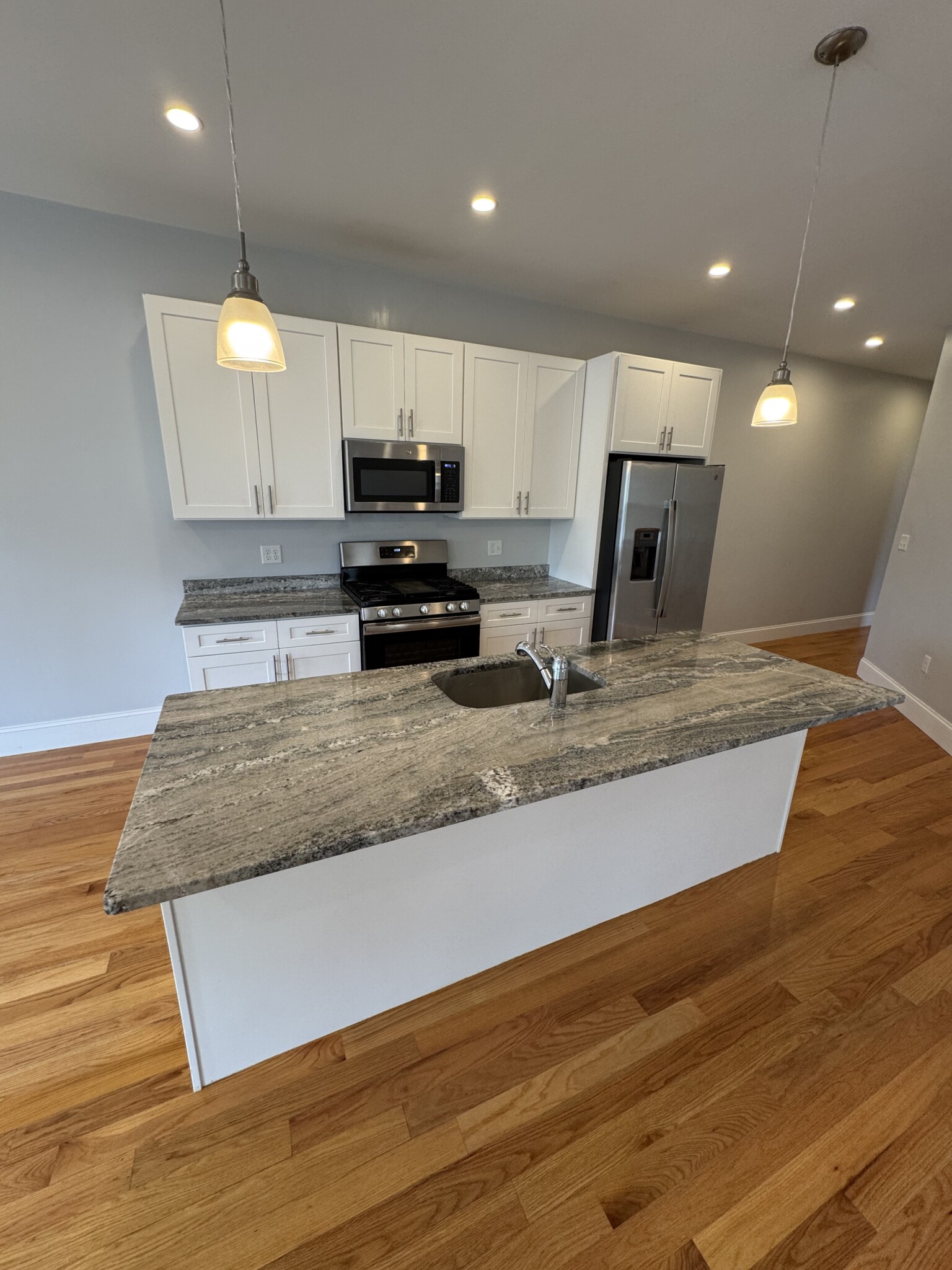 8 Islington St, Allston