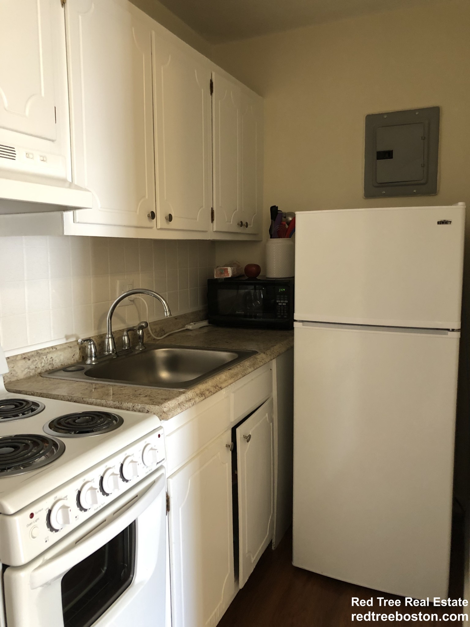 176 North Beacon St, Brighton