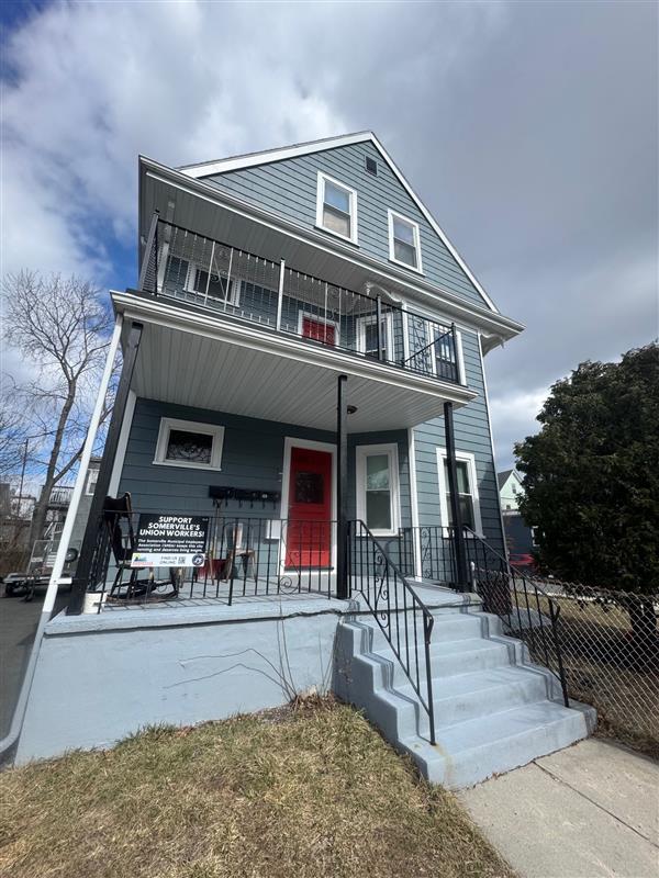 325 Highland Ave, Powder House Square