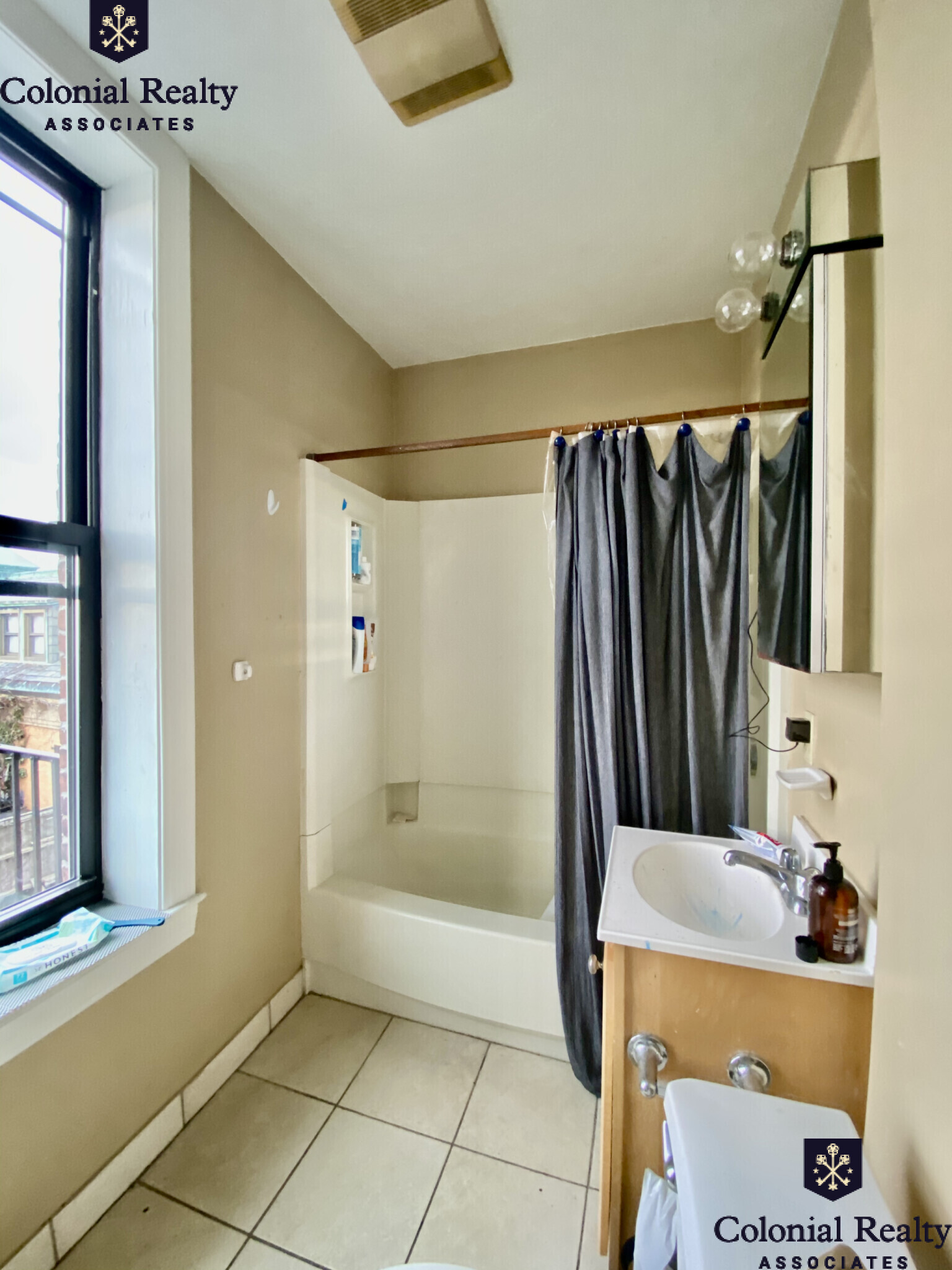 17 Highgate St, Allston