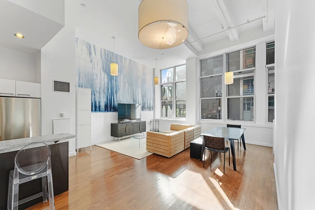 88 Kingston St, Midtown