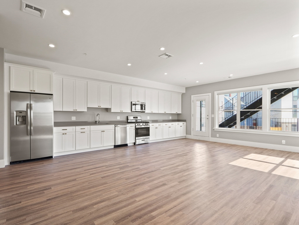 27 Vinton St, South Boston