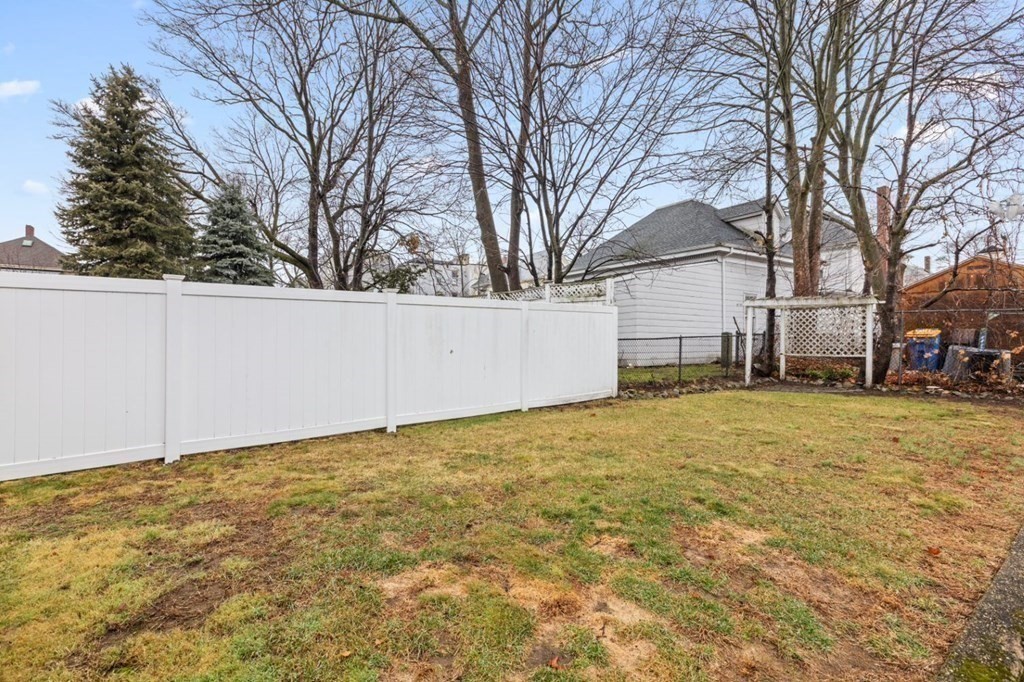 76 Fremont St, Winthrop