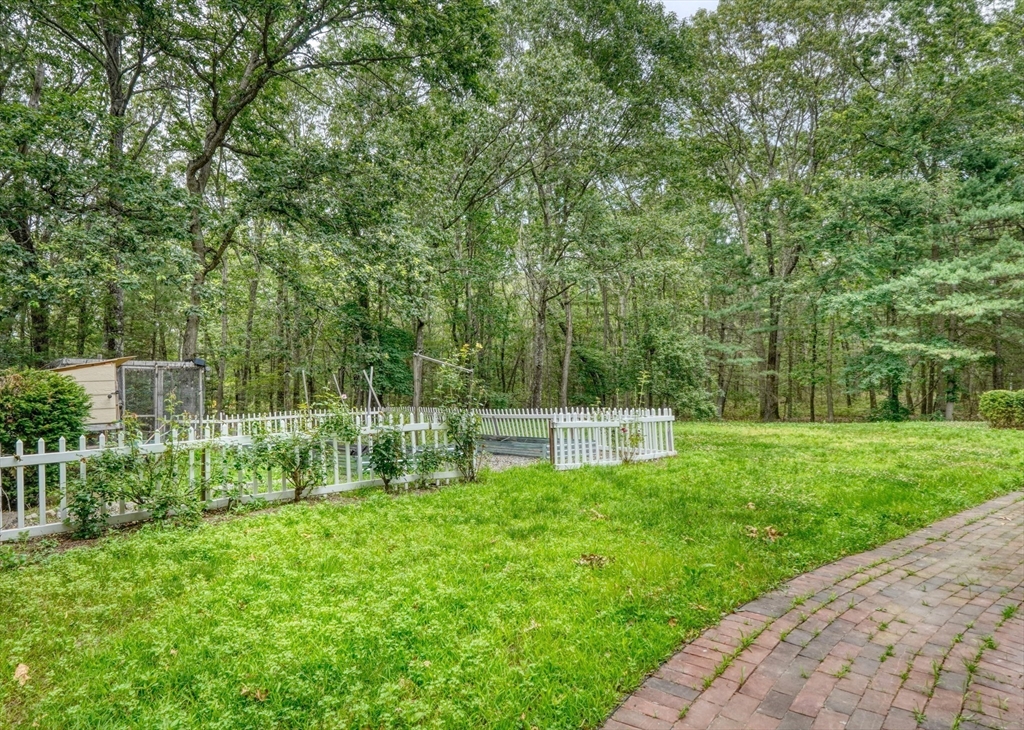 15 Goose Pond Rd, Lincoln