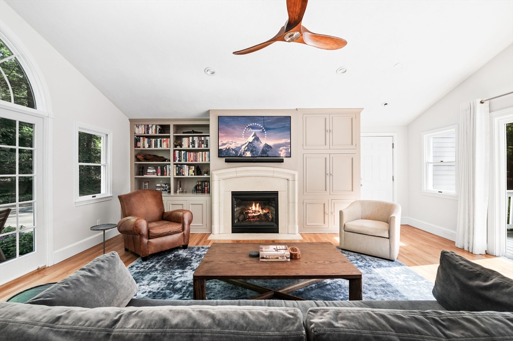 88 Haverhill Rd, Topsfield