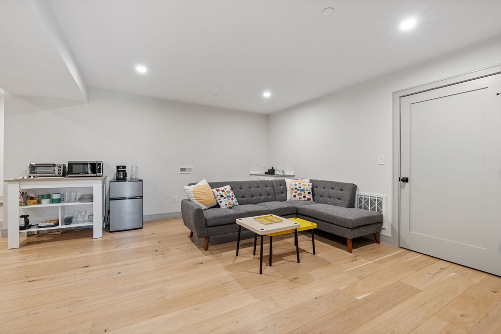 151 Mason Ter, Brookline