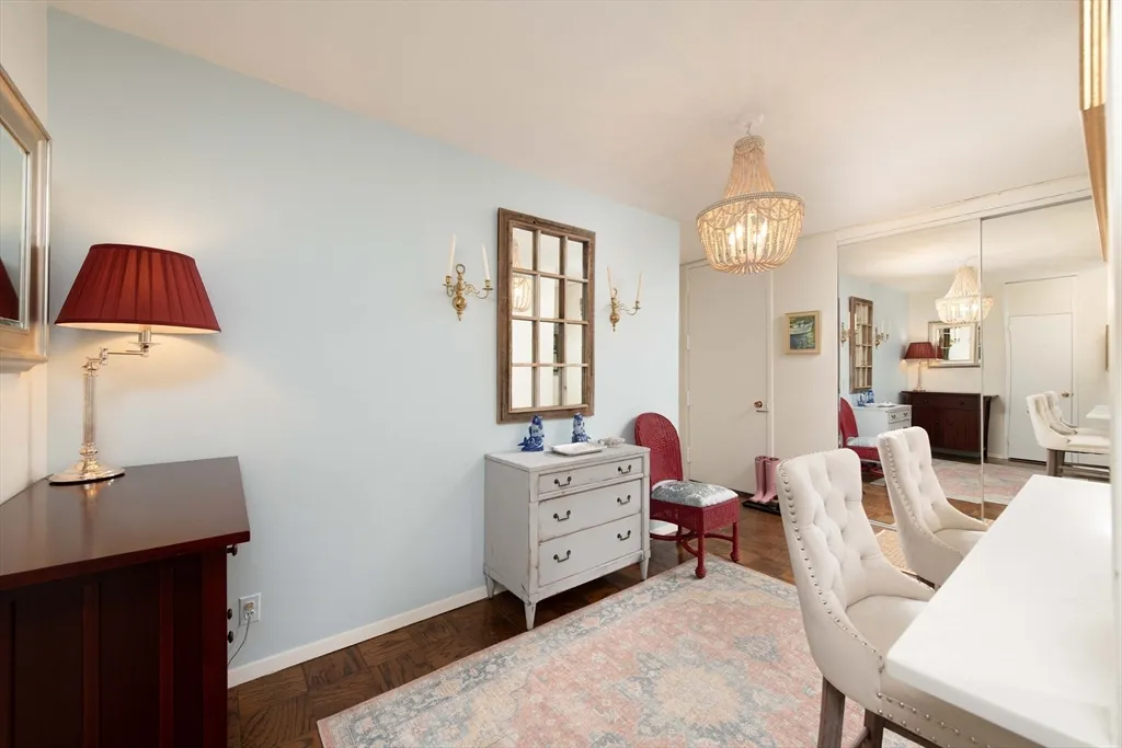 85 E India Row, Waterfront