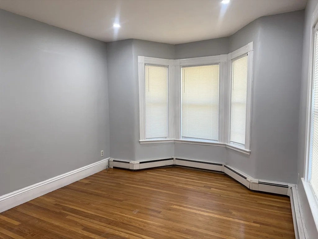 324 Granite St, Quincy