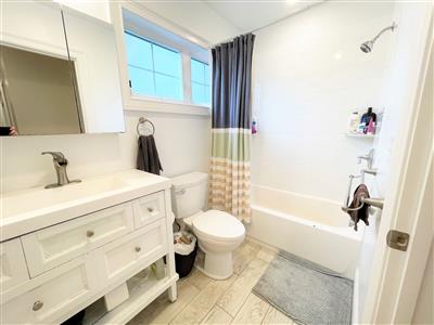 90 Holland St, Davis Square