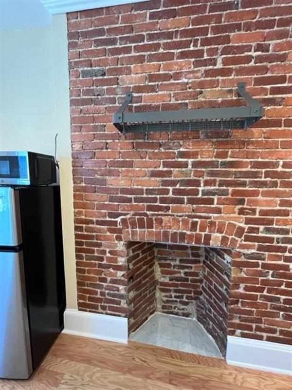 888 Massachusetts Ave, Riverside