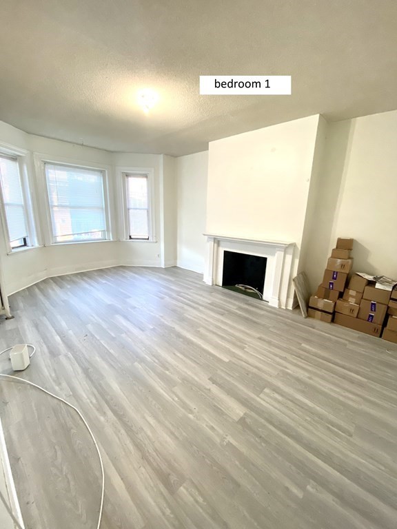 18 Glenville Ave, Allston