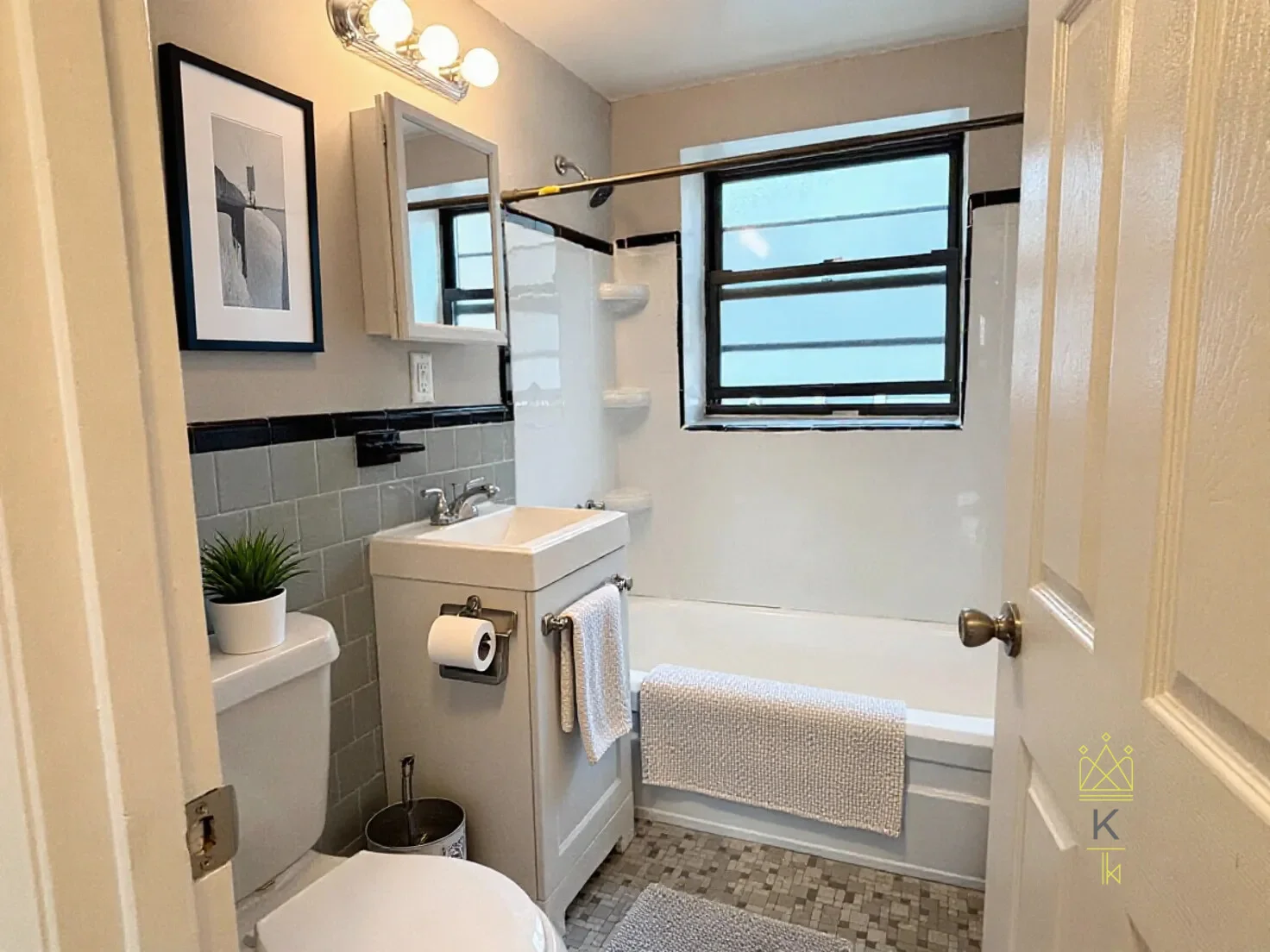 48 A Harvard Ave, Harvard Avenue