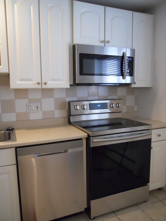 68 Bryon Rd, West Roxbury