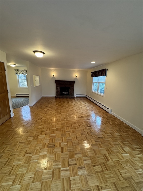 8 Risley Rd, Marblehead Neck