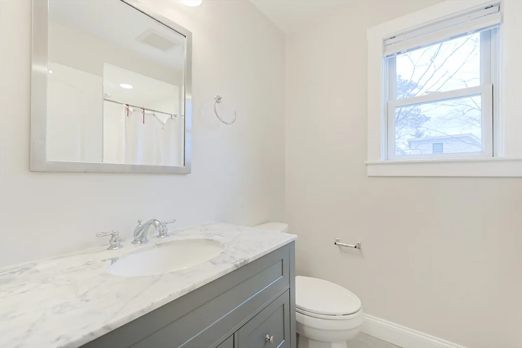 24 Charles St, Westborough