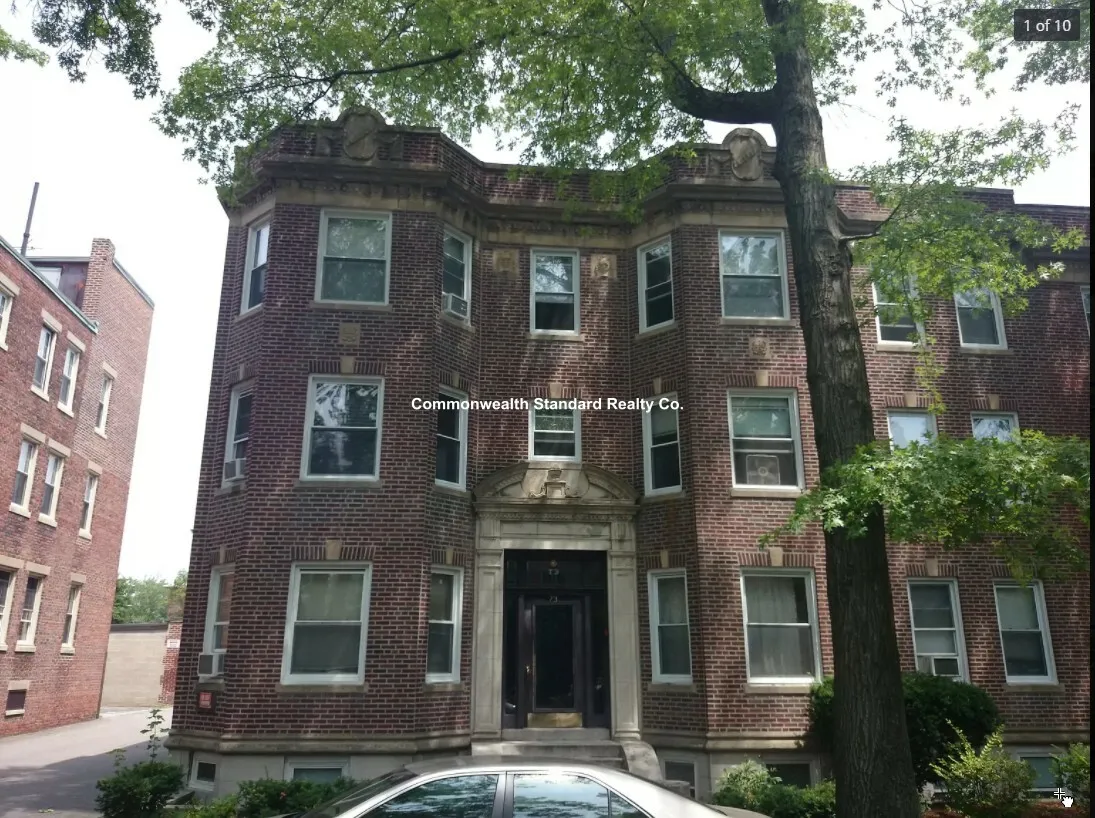 73 Thatcher St, North Brookline