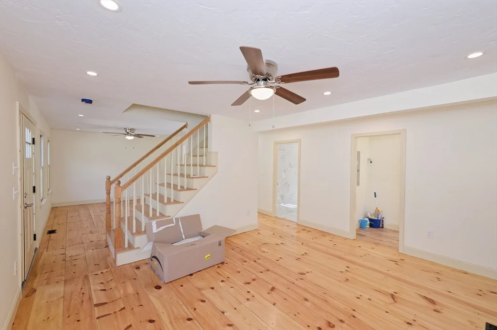 48 Westbrook Rd, Northborough