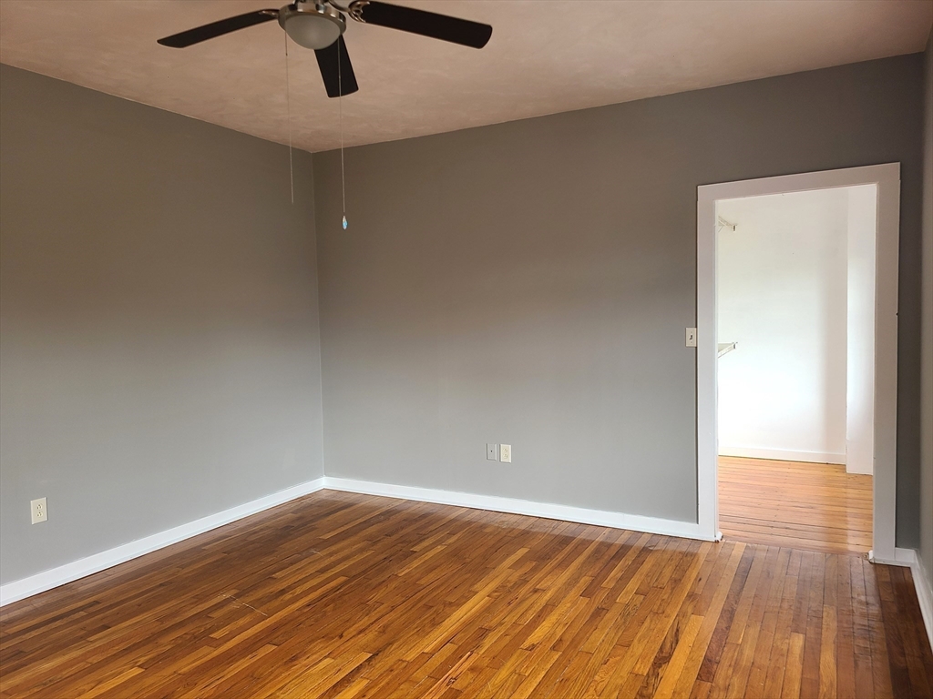 29 Franklin St, Whitman