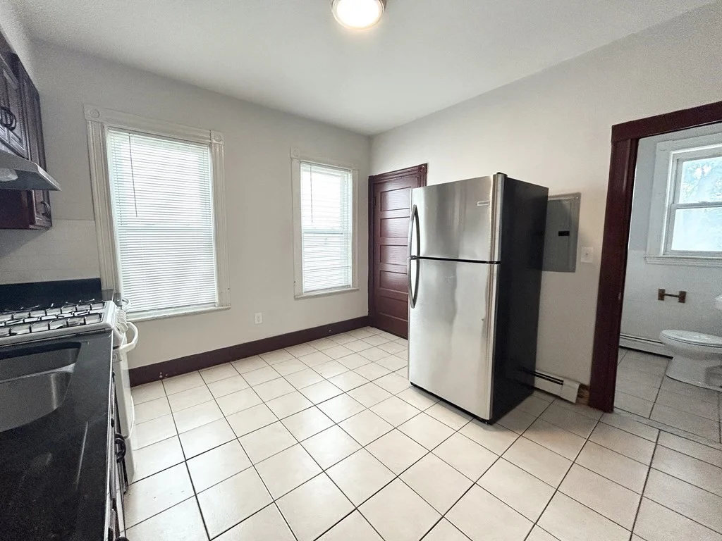 24 Maryland, Dorchester