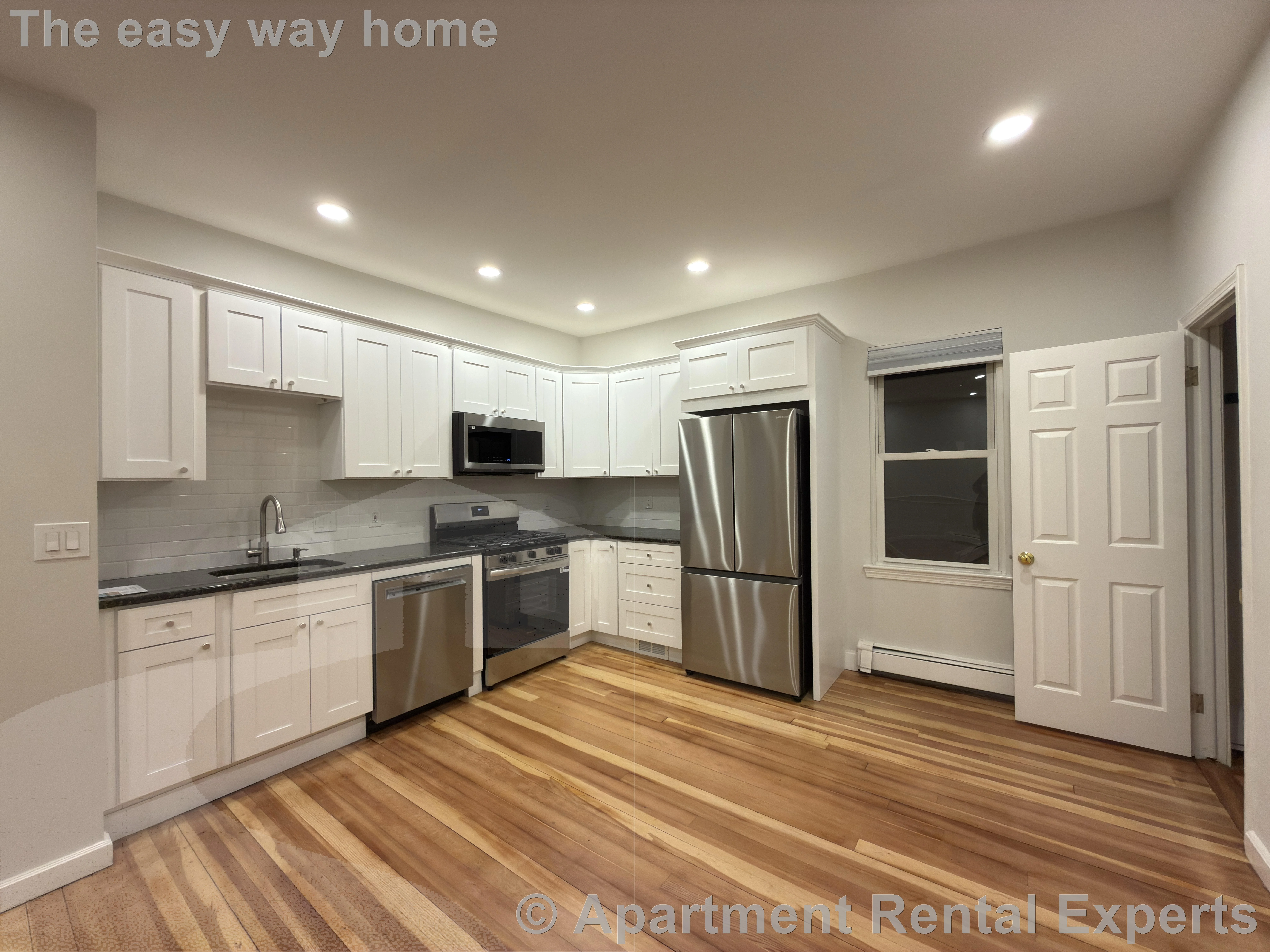 172 Putnam Ave, Riverside