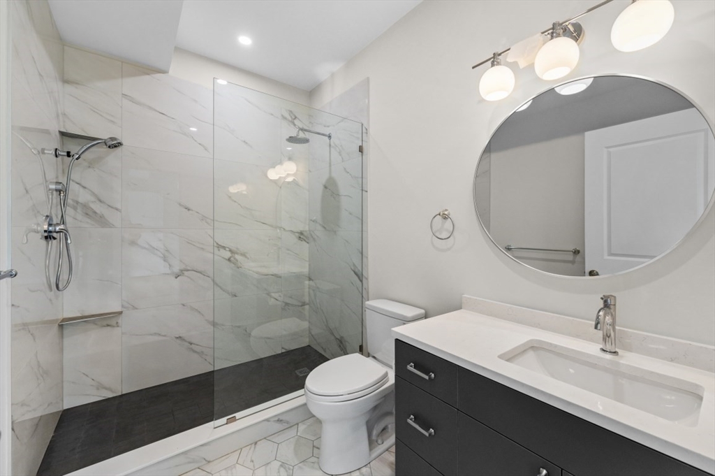 40 Waverly, Brighton