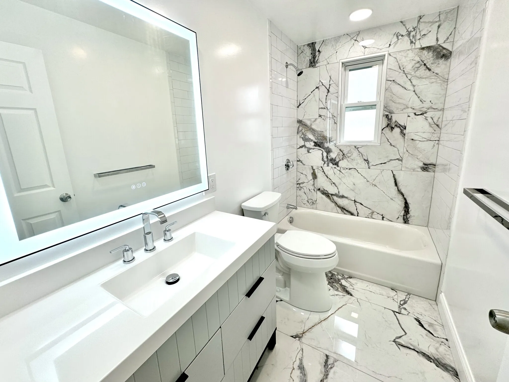 190 Hillside St, Mission Hill