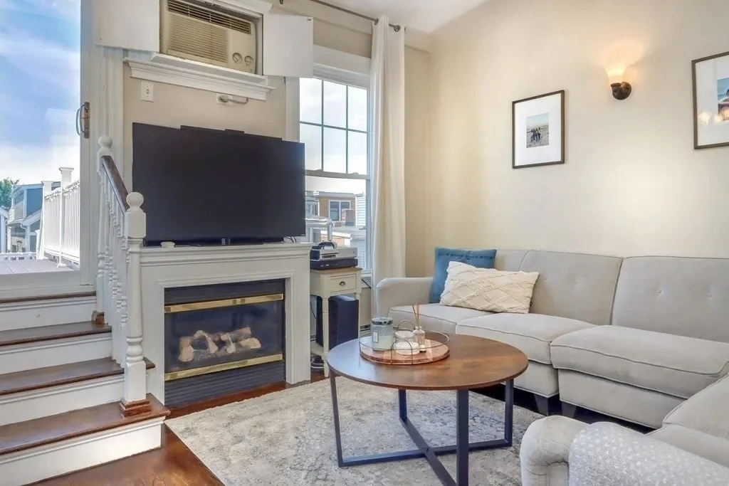 439 West Fourth St, South Boston