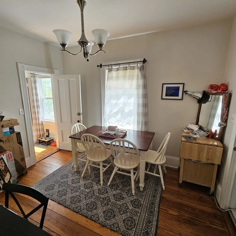 544 Trapelo Rd, Belmont