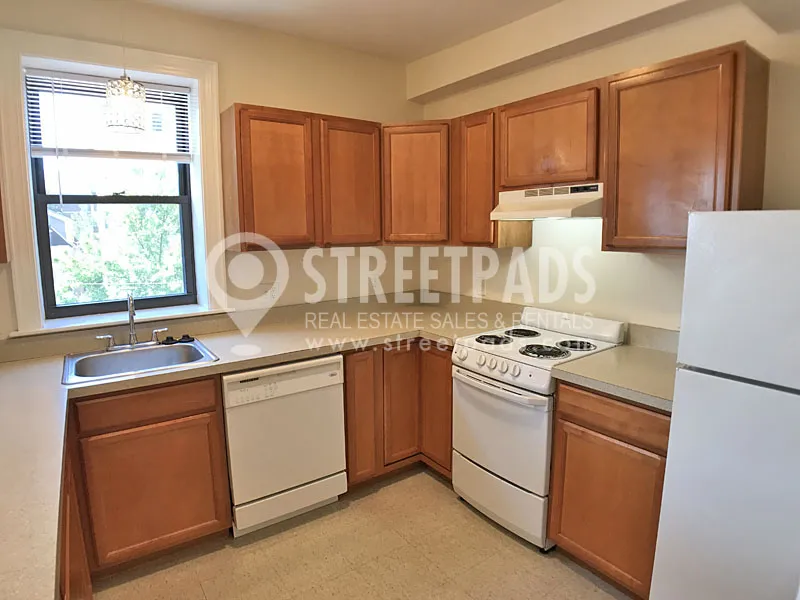 881 Massachusetts Ave, Central Square