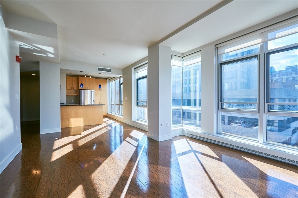 700 Harrison Ave, South End