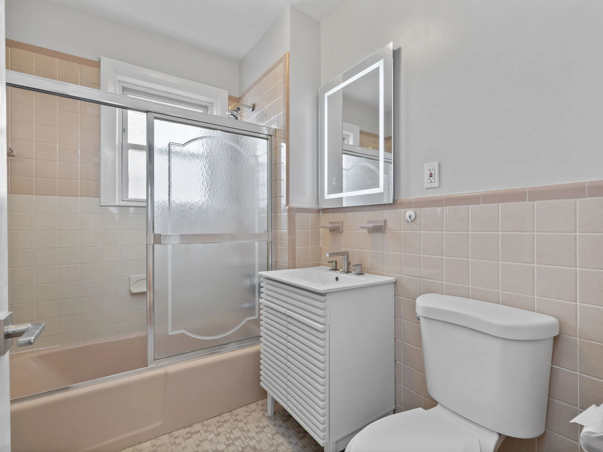 16 Windsor Rd, South Medford