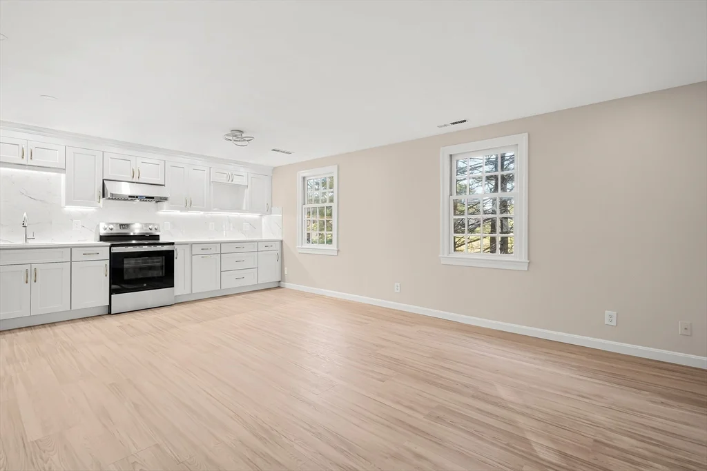 4 Jericho Rd, Weston