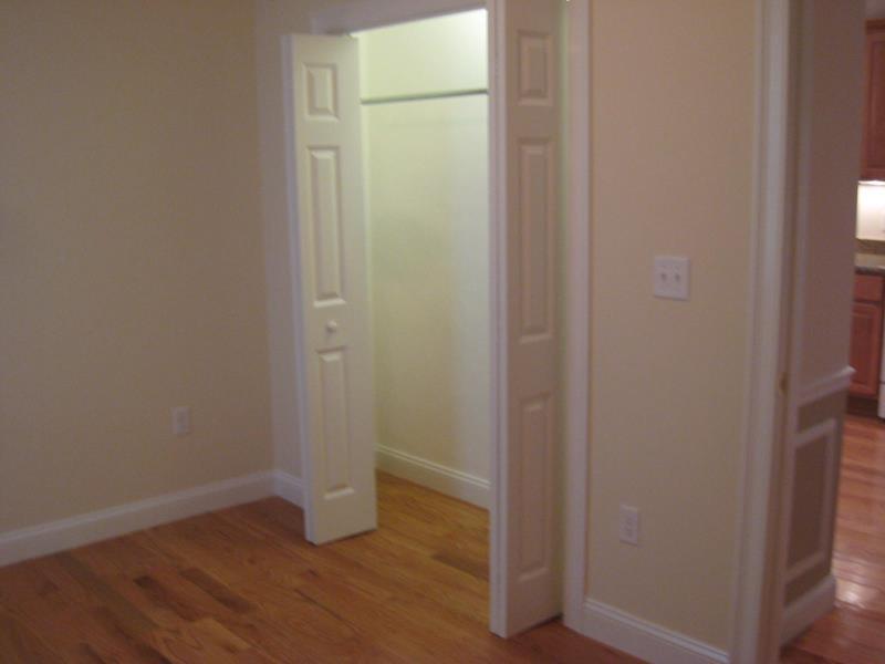 614 Main St, Medford