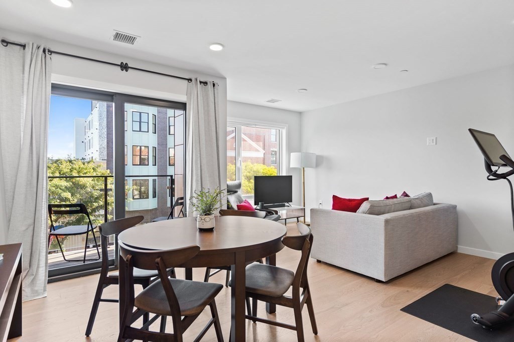 457 W Broadway, South Boston