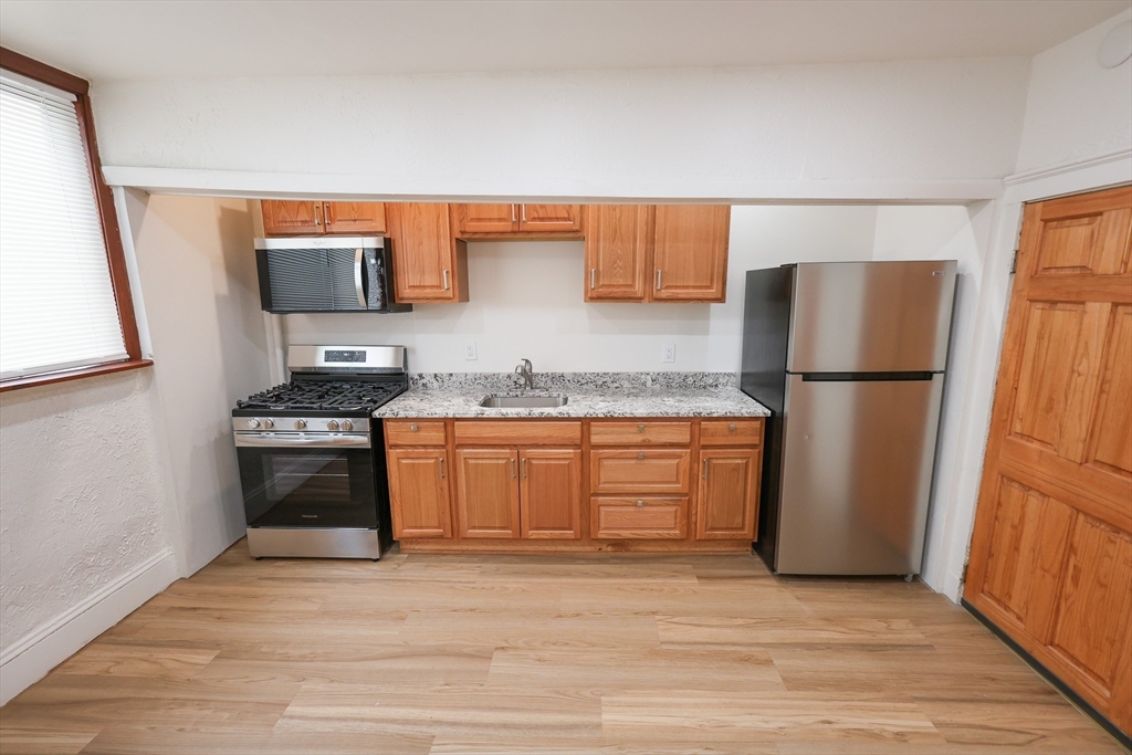 114 Amory St, Roxbury