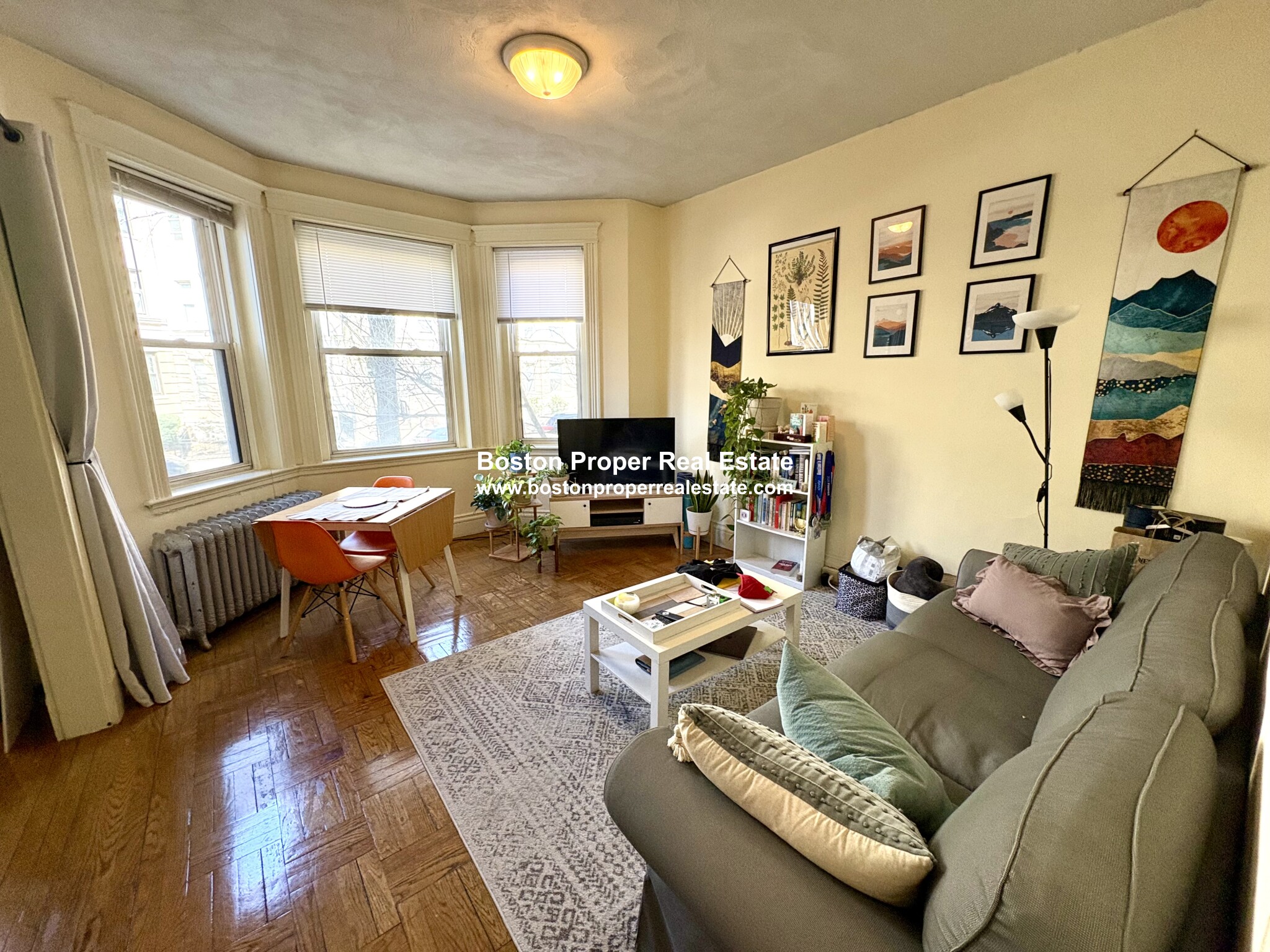 28 Queensberry St, Fenway