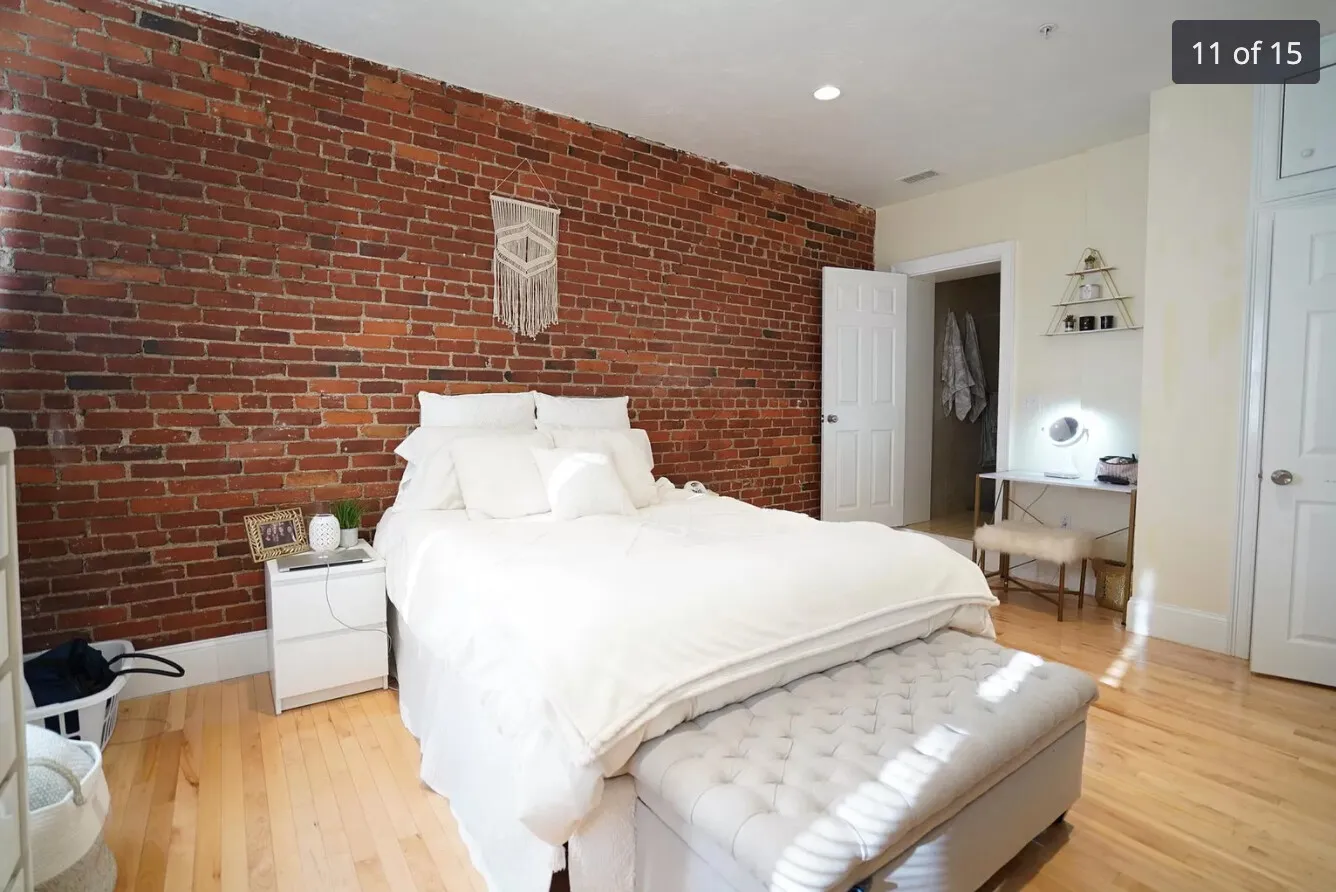 1203 Beacon St, Brookline