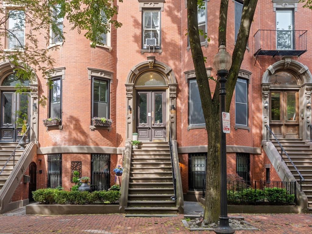 19 Greenwich Park, South End