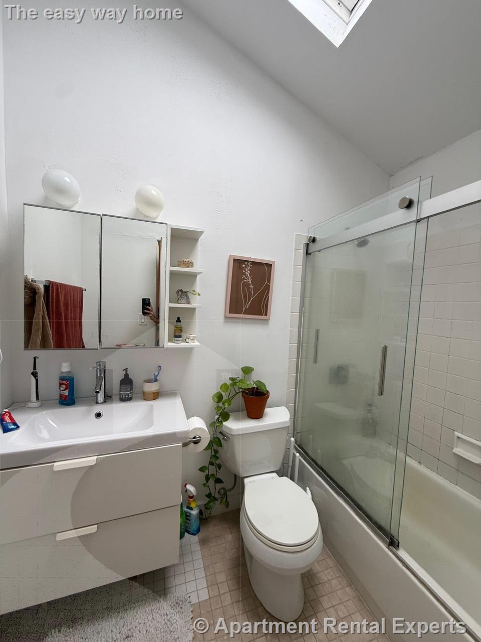 32A Warwick St, Davis Square