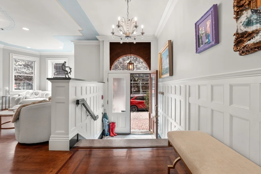 61 Saint Botolph St, Back Bay