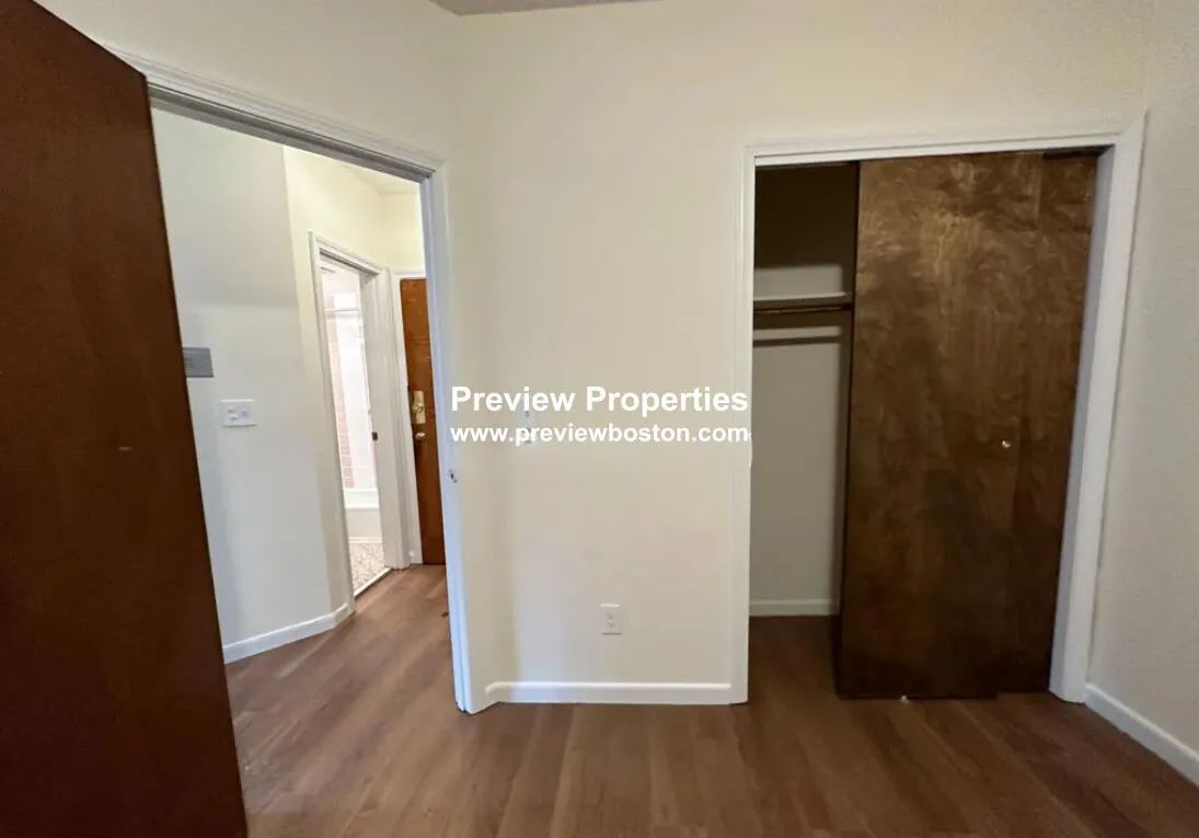 70 South Huntington Ave, Jamaica Plain
