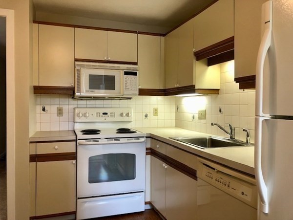 760 Highland Ave, Needham