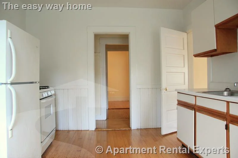 14 Centre St, Central Square